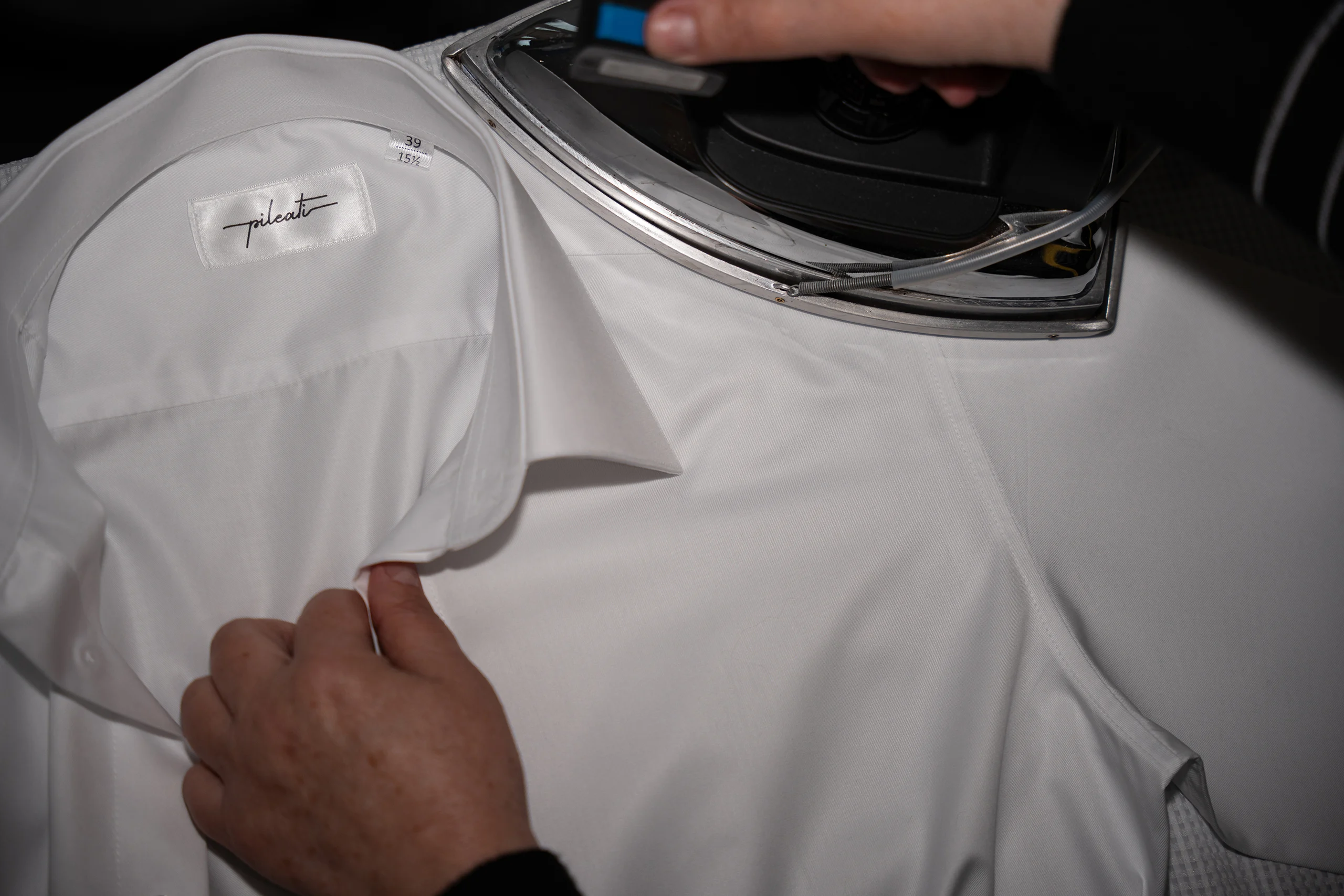 PILEATI Craftsmanship - Ironing Process